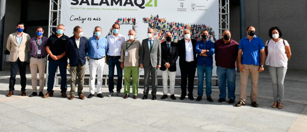 Firmantes del manifiesto a favor del sector primario, la ganadería y el sector cárnico promovido por la Diputación de Salamanca
