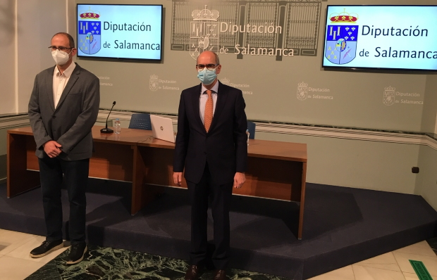 El presidente de la Diputación de Salamanca, Javier Iglesias, y el diputado de Economía, Antonio Luis Sánchez.