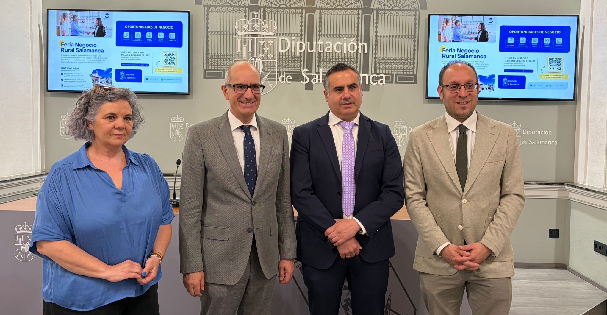 Autoridades en la presentación de la Feria Relevo Negocio Rural