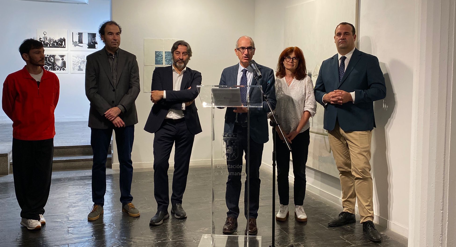 Javier Iglesias inaugura la exposición de los Premios San Marcos 2026