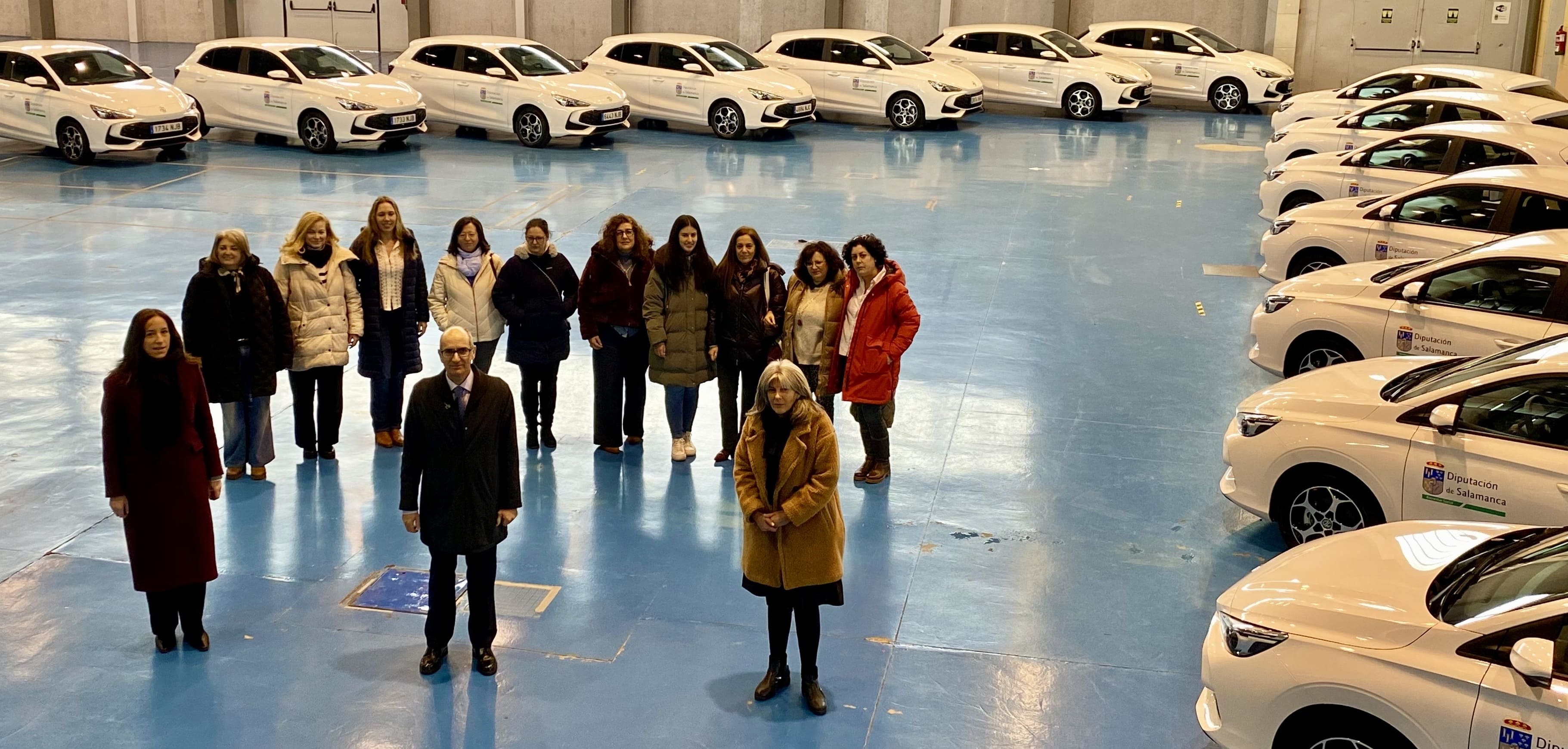 Presentación de nuevos vehículos de Bienestar Social