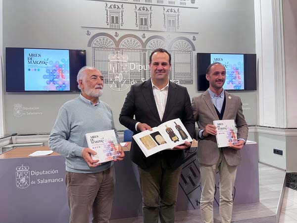 Aires de marzo, nuevo catálogo del Instituto de las Identidades dedicado a la indumentaria popular de Salamancaas del Área de Cultura